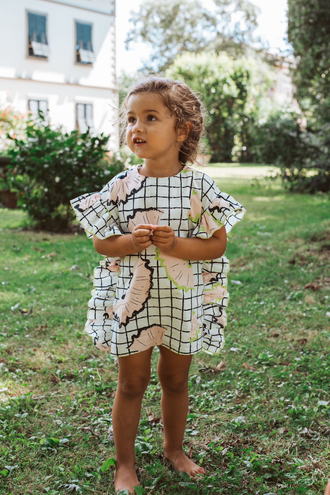 Vestito a scatolina con stampa matite