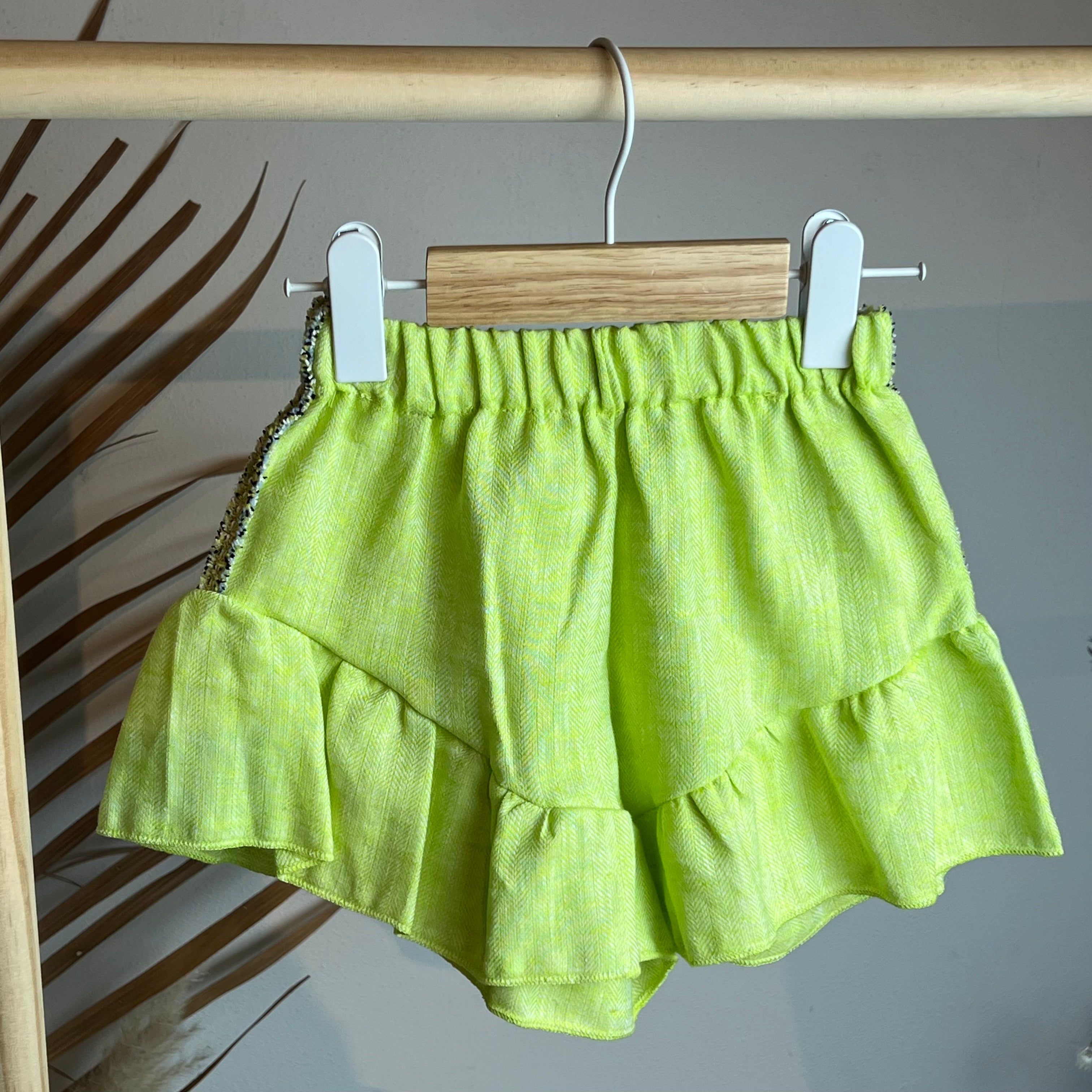 Short con rouches