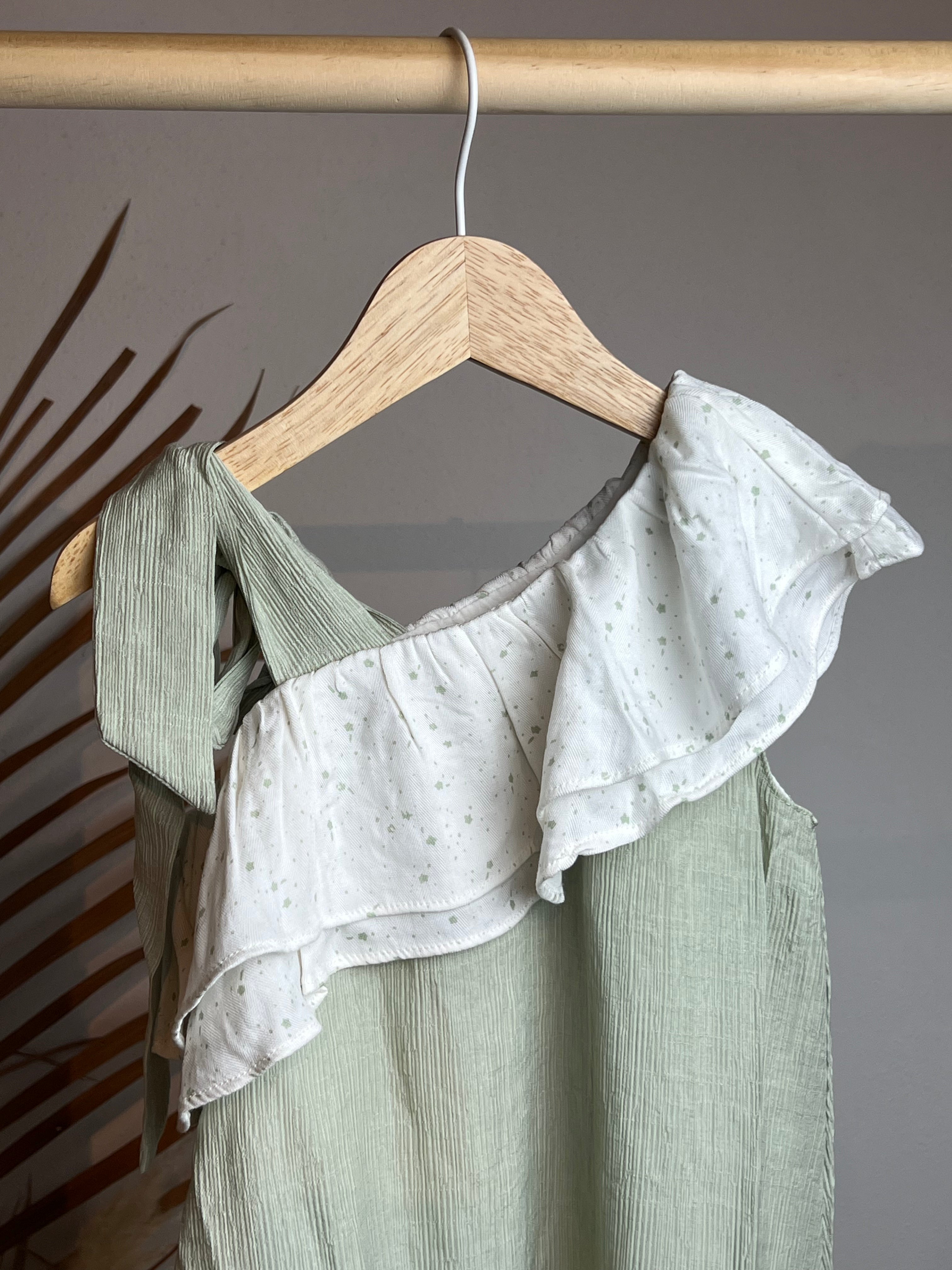 Vestito monospalla verde pastello